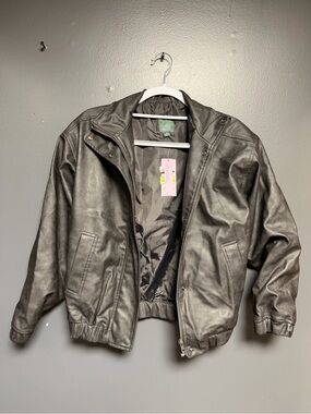 NWT Wild Fable Faux Leather Bomber Jacket Black Grey Distressed Size XS Moto